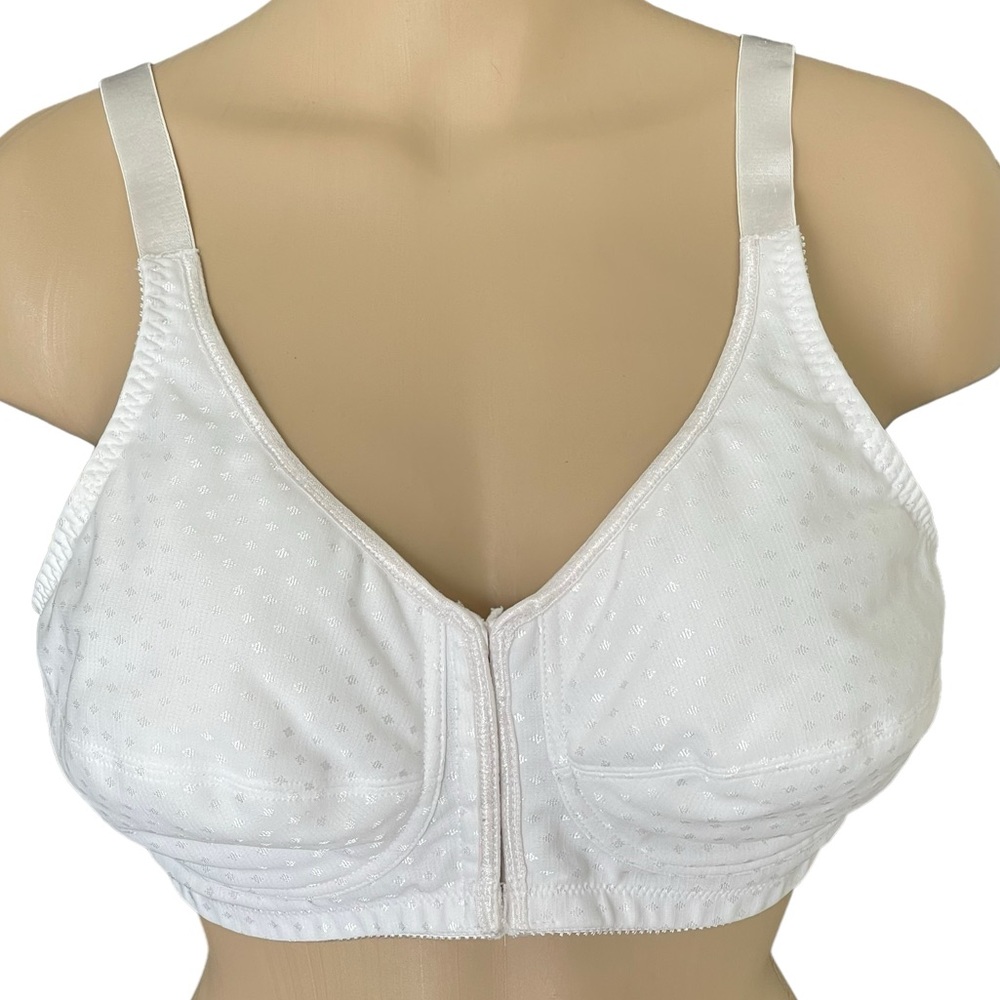 AMOENA Greta Mastectomy Bra Front Back Closure Soft Cup Style #2124 White 40A